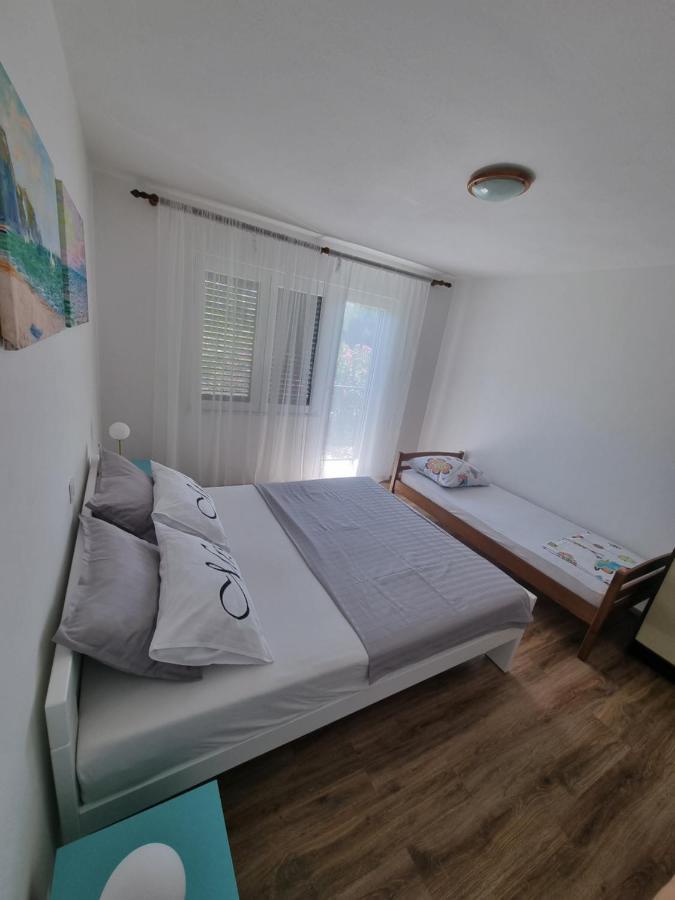 Apartman Frketic Zaboric Exterior foto